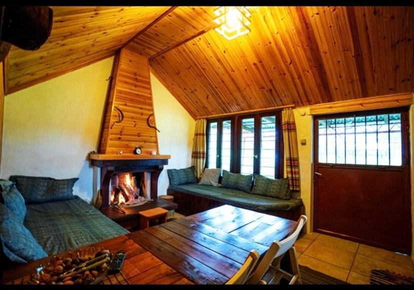 יואנינה The Happy Cottage מראה חיצוני תמונה